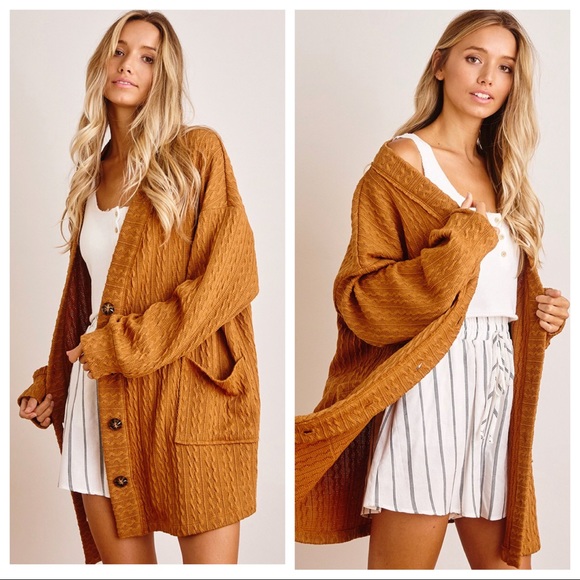 Cozy Oversized Cardigan With Pockets - Picture 5 of 5